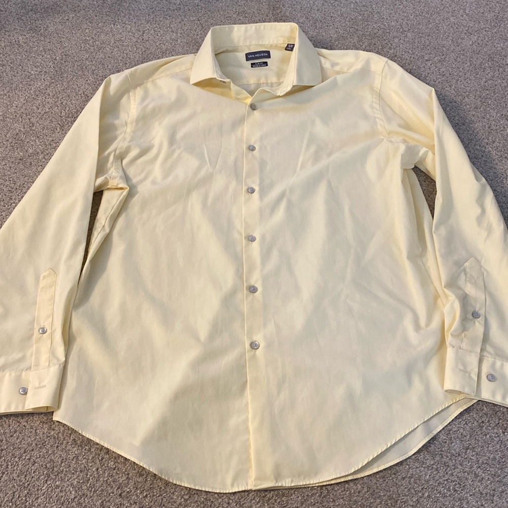 Van Heusen Men’s Button-Down